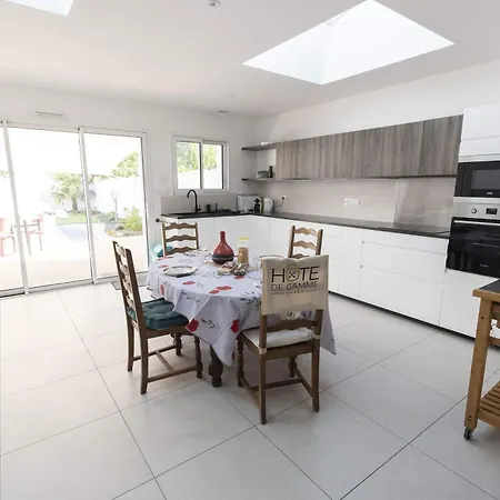 Dom wakacyjny Maison Pepin - Avec Joli Jardin